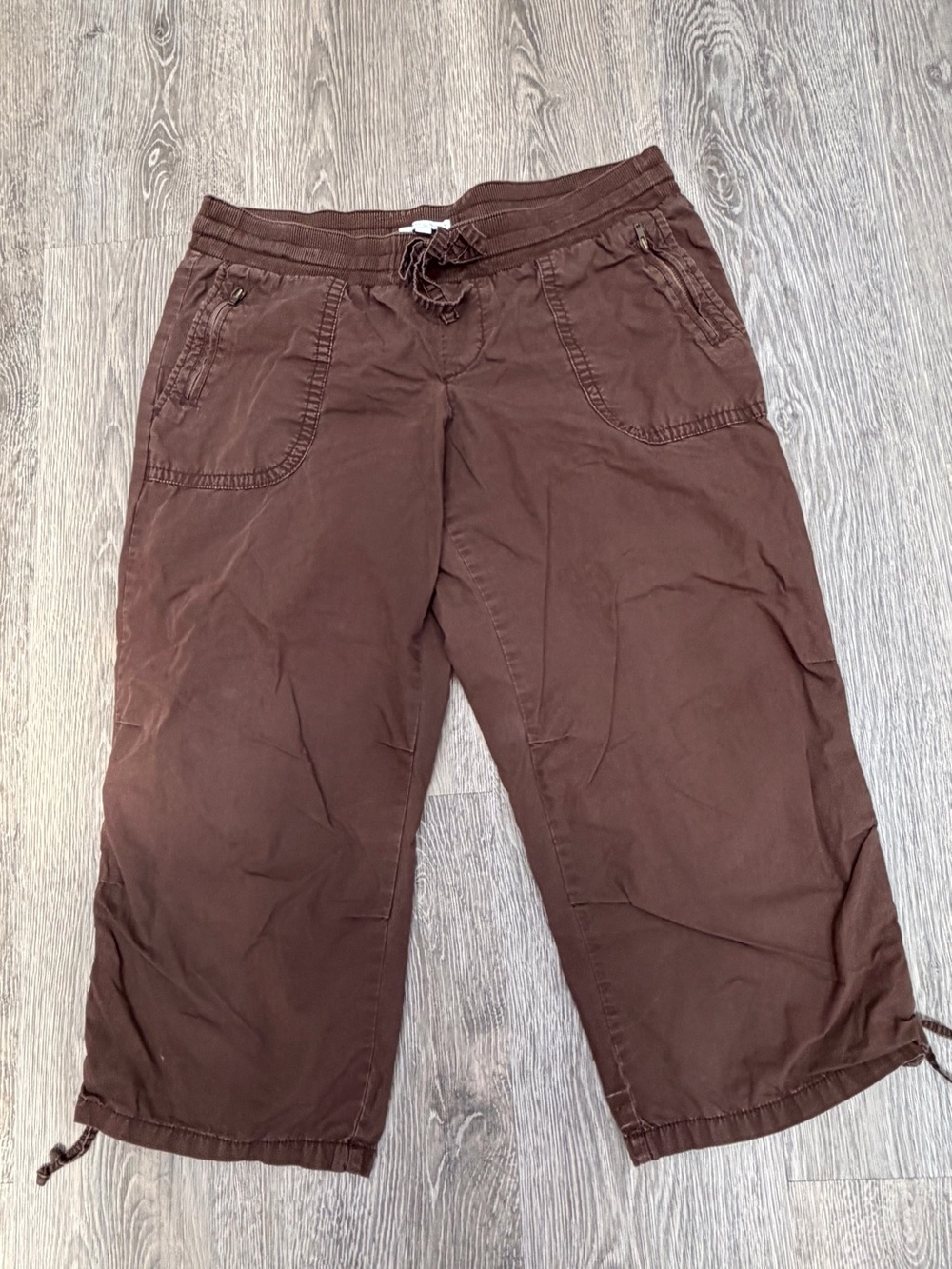 GAP Dark Brown Cargo Pants Sz 10 Cropped